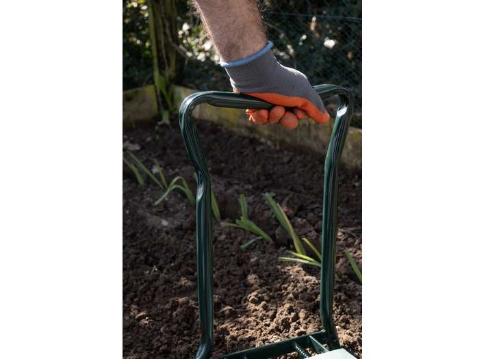 Tabouret de jardin dès €89 hTVA, taxes, services et timbres